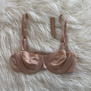 Skims Smoothing Intimates Strapless Bra Clay Size 32A